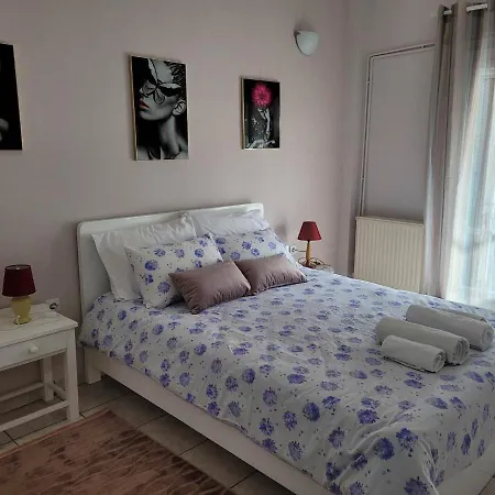 Kiki's Penthouse * Corfu (city)