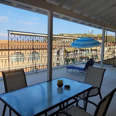 公寓 Kiki's Penthouse Corfu (city)