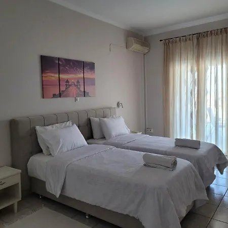 Kiki's Penthouse * Corfu (city)