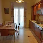 Kiki's Penthouse Apartament *
