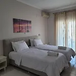 Kiki's Penthouse * Corfu (city)